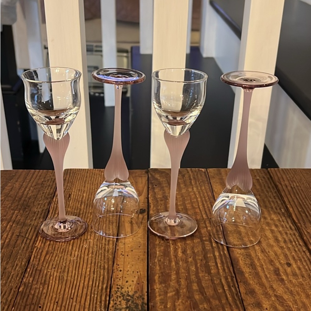 Vintage Set of Amethyst Stemmed Wine and Liqueur Glasses (8) - Picture 7 of 7